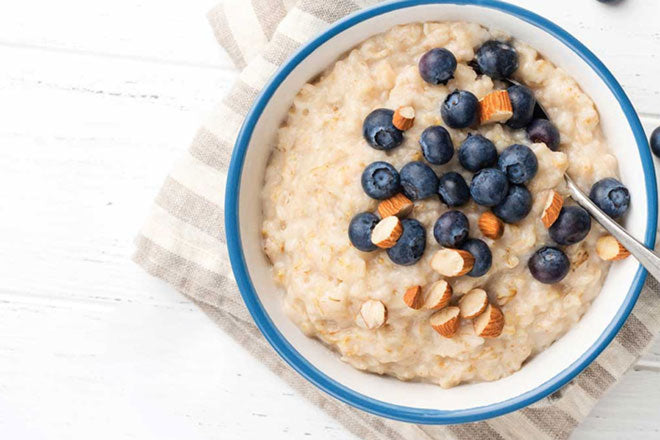 ALMOND BERRY OATMEAL